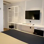 Axu Airport 5*
