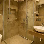 Axu Airport Otel