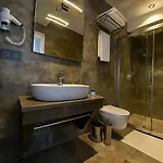 Otel Axu Airport 5*