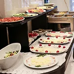 Otel Axu Airport 5*