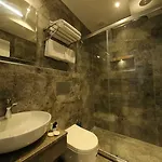 Otel Axu Airport 5*