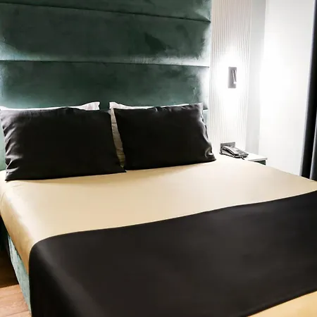 Axu Airport Hotel 4*